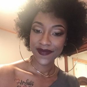 Meet your Posher, Stacia